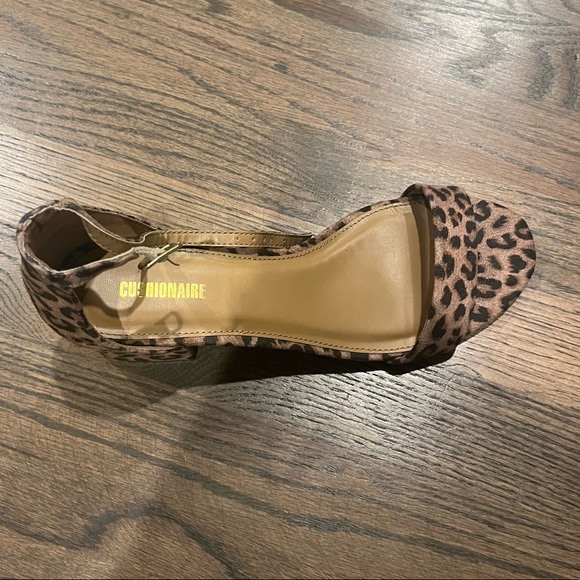 SUPER CUTE CHEETAH HEELS SIZE 7 1/2! NEVER WORN ‼️‼️ - Picture 3 of 5